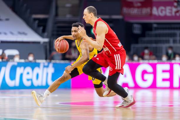 联盟施压 联盟施压